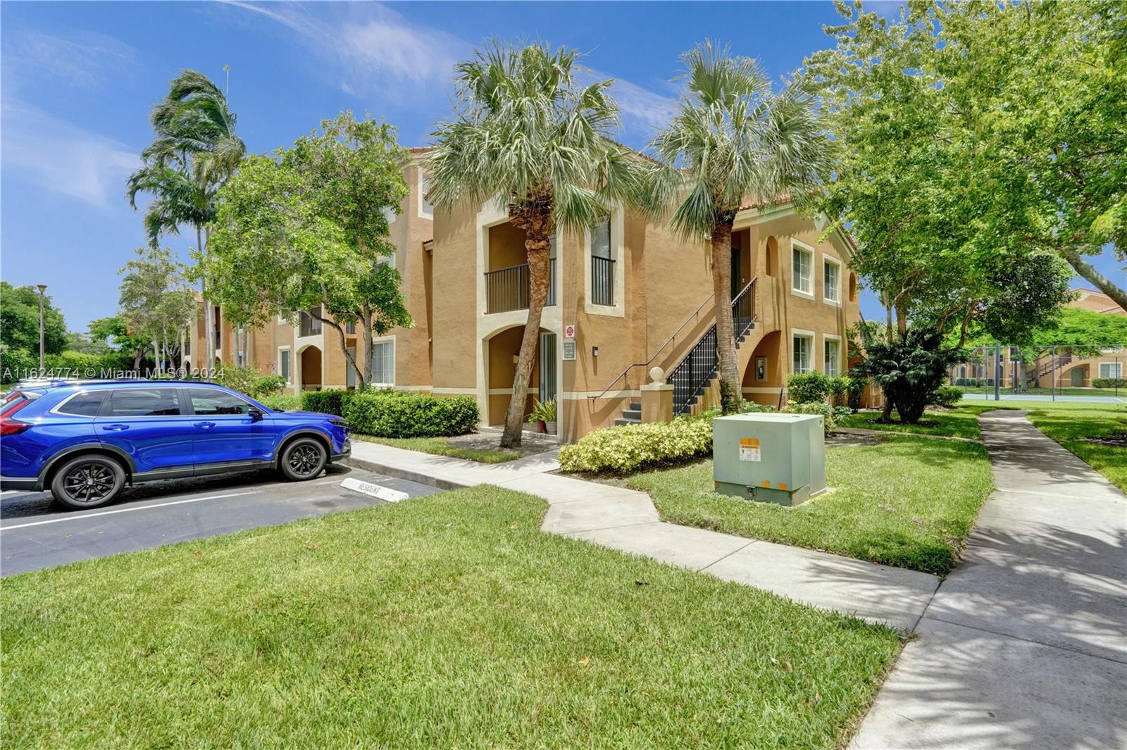 8010 North Nob Hill Road, Unit 108 Tamarac, FL 33321 - Photo 25 of 35 Park right at the building