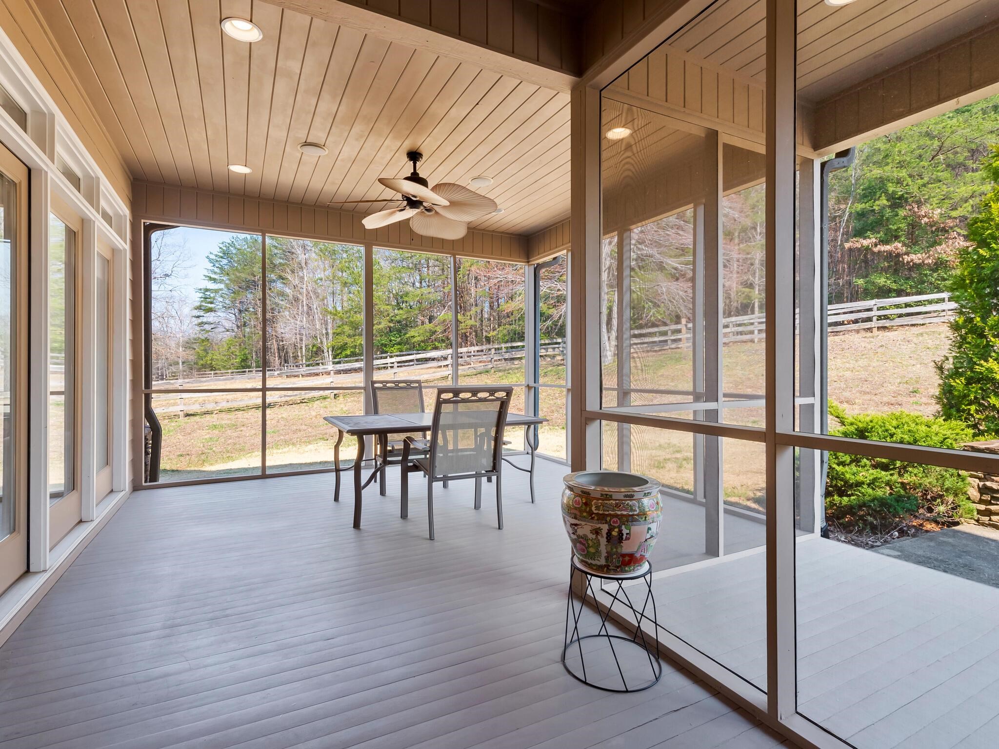 127 Pardo Road Landrum, SC 29356 - Photo 33 of 50