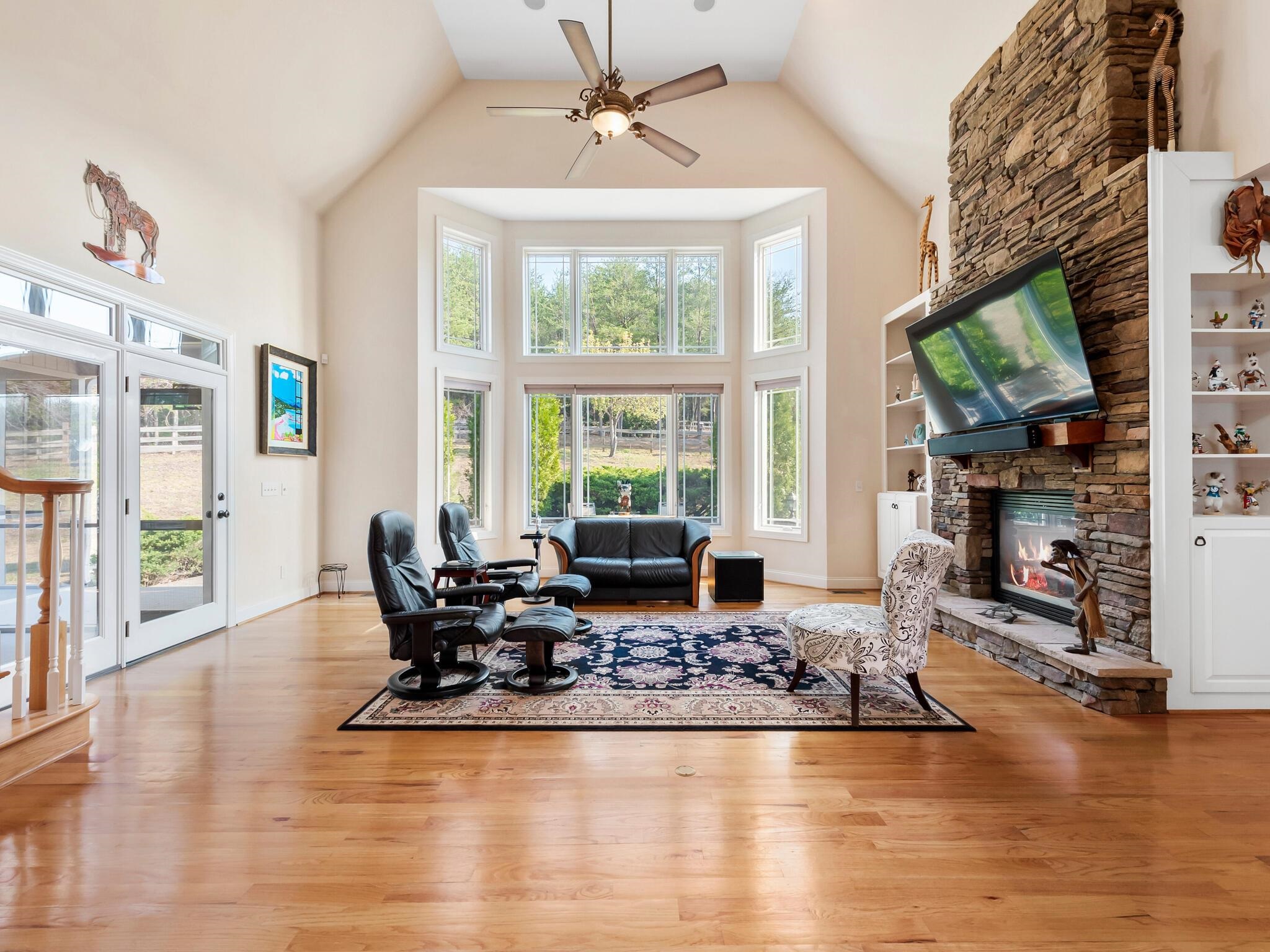 127 Pardo Road Landrum, SC 29356 - Photo 5 of 50