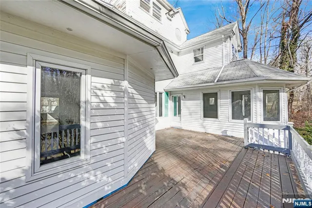 $6,800 | 115 Jones Road, Englewood, NJ 07631