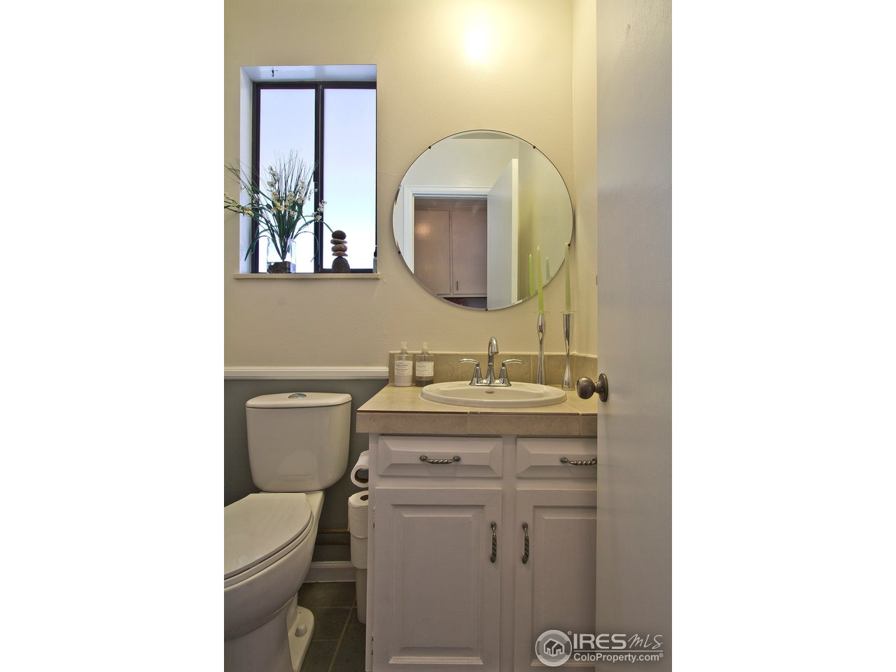 6882 Harvest Road Boulder, CO 80301 - Photo 11 of 25 powder room