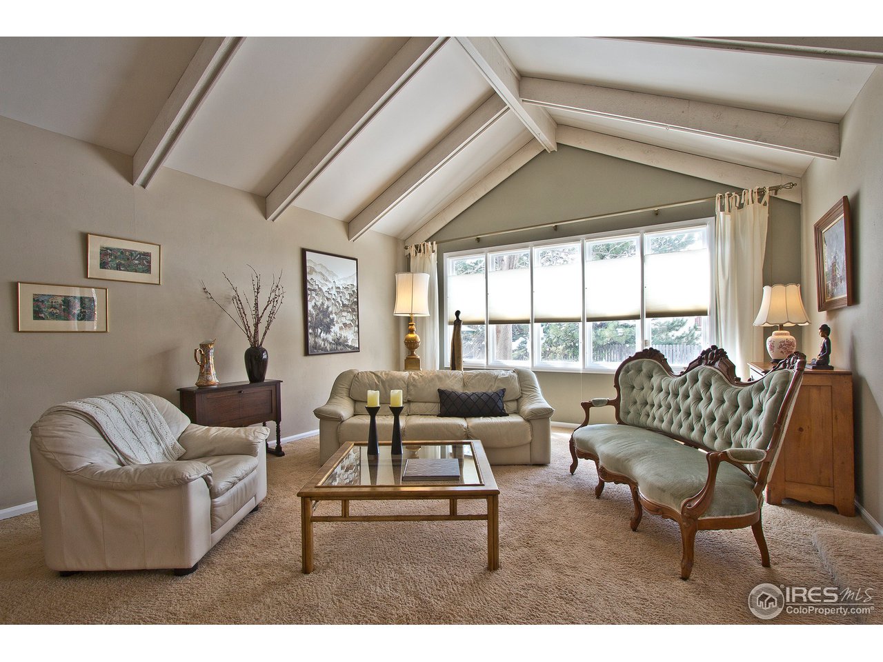 6882 Harvest Road Boulder, CO 80301 - Photo 2 of 25 living room