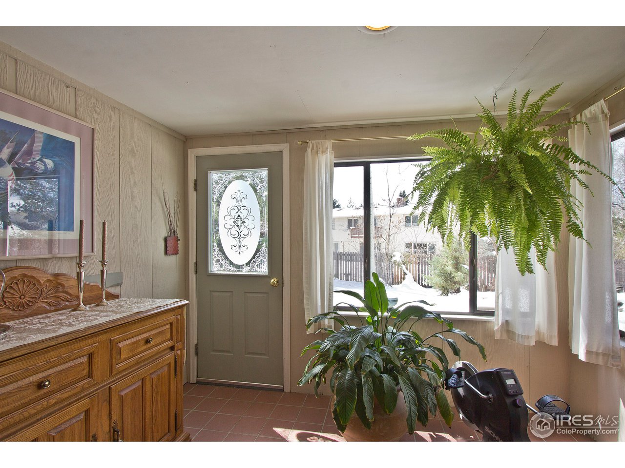 6882 Harvest Road Boulder, CO 80301 - Photo 4 of 25 sunroom: bar, workou