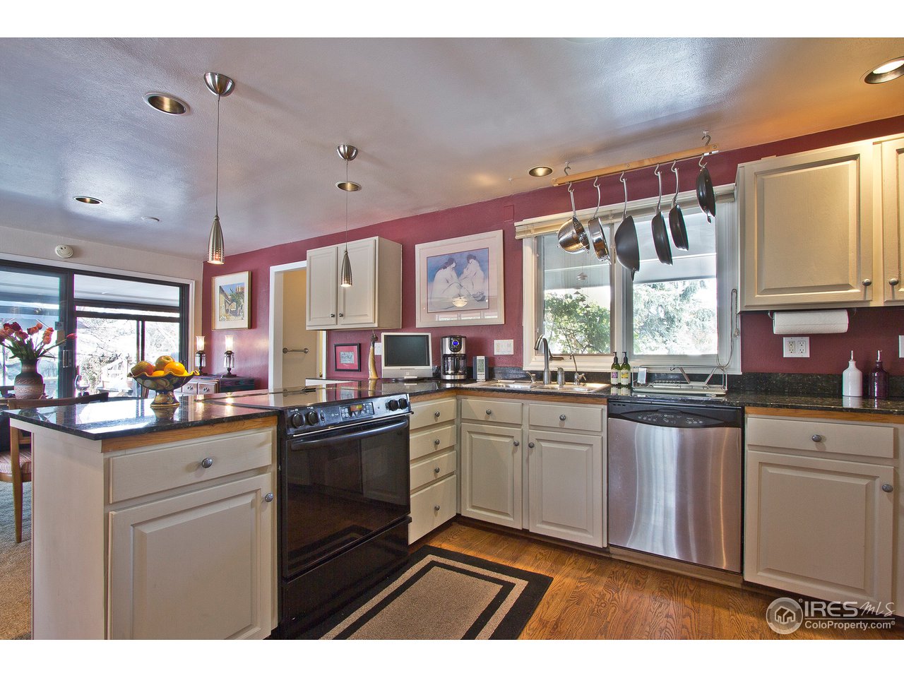 6882 Harvest Road Boulder, CO 80301 - Photo 6 of 25 kitchen
