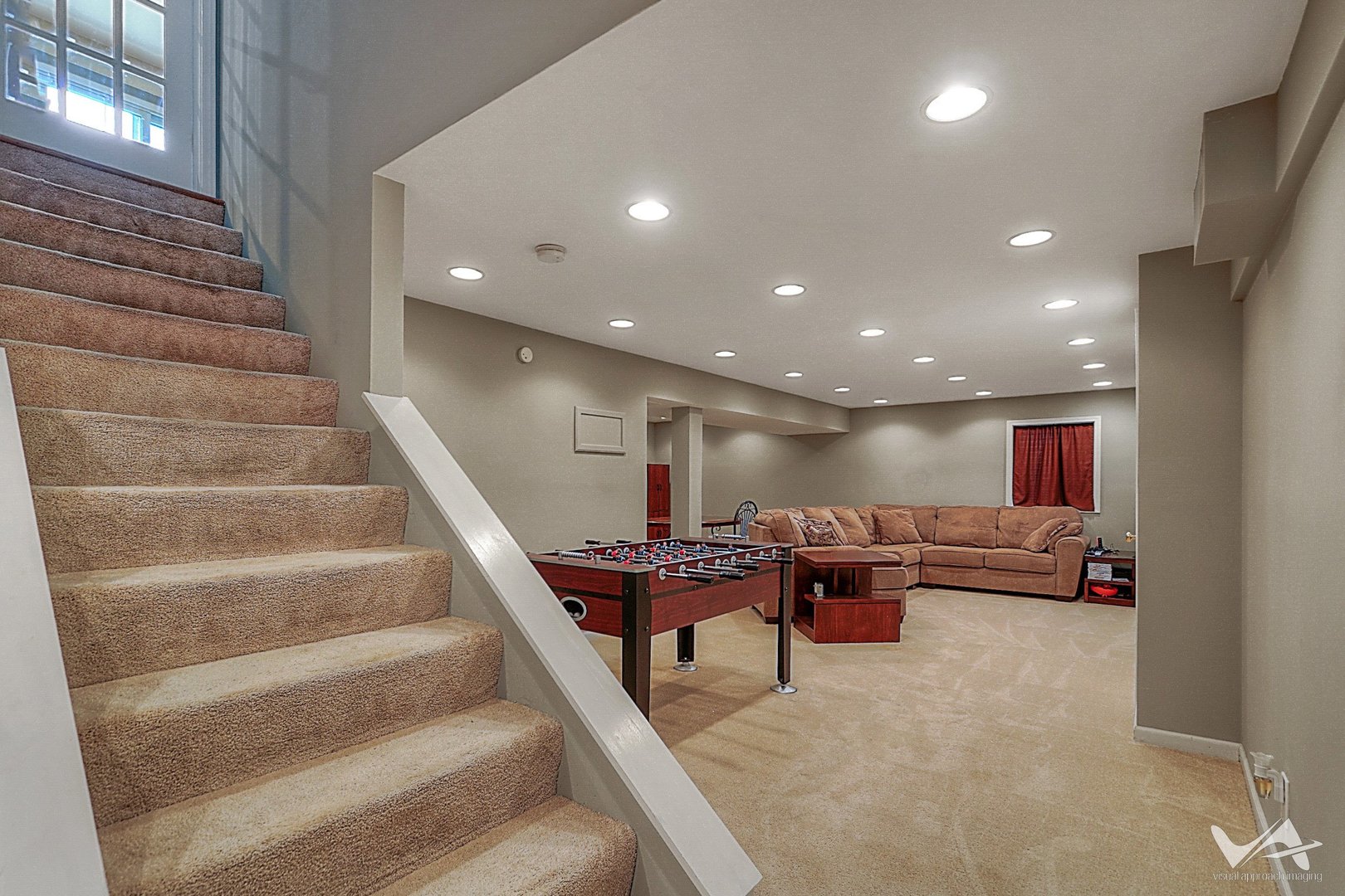 809 Arrowhead Lane St. Charles, IL 60174 - Photo 26 of 38 a view of entryway and hall