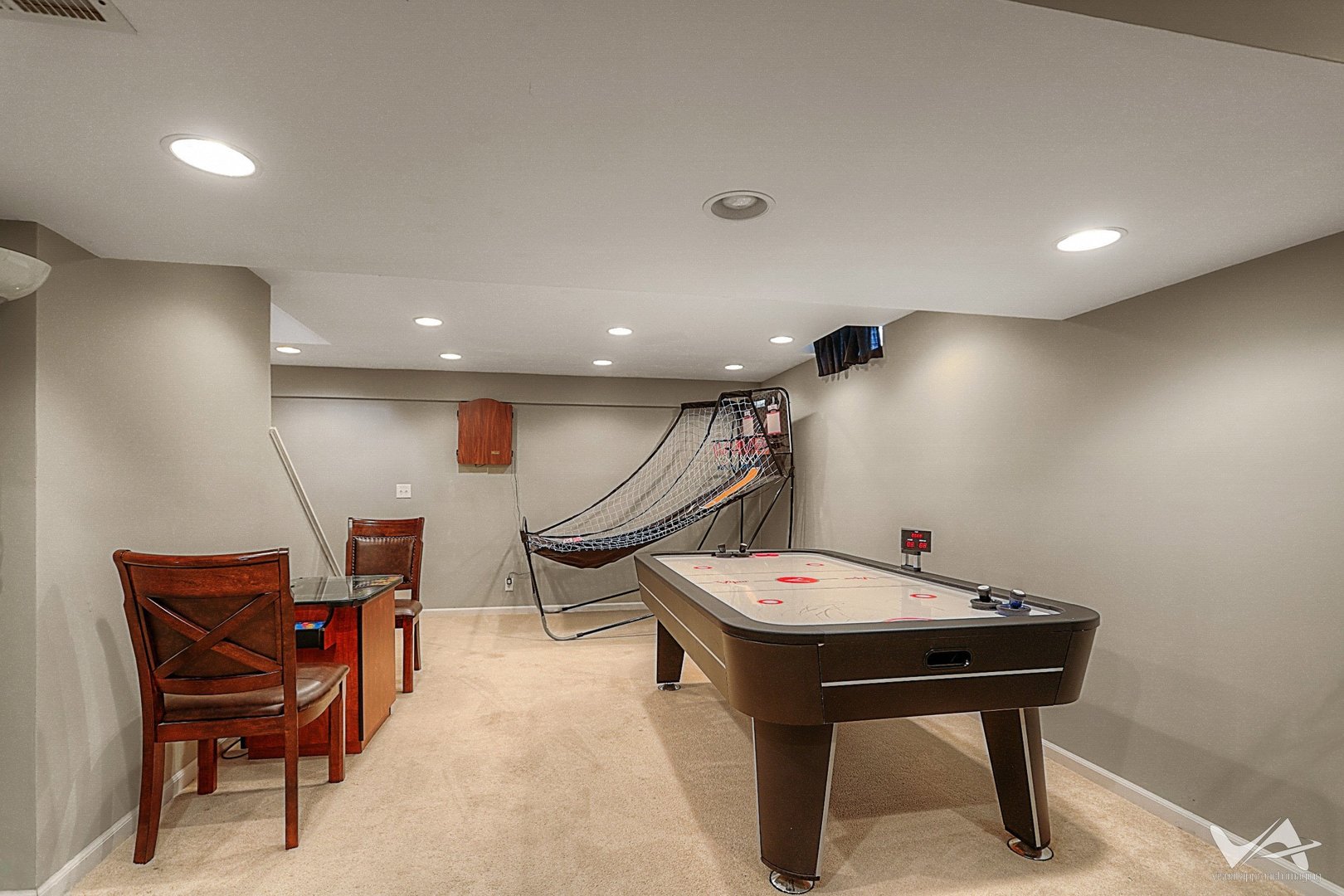 809 Arrowhead Lane St. Charles, IL 60174 - Photo 29 of 38 a room with furniture and air hockey table