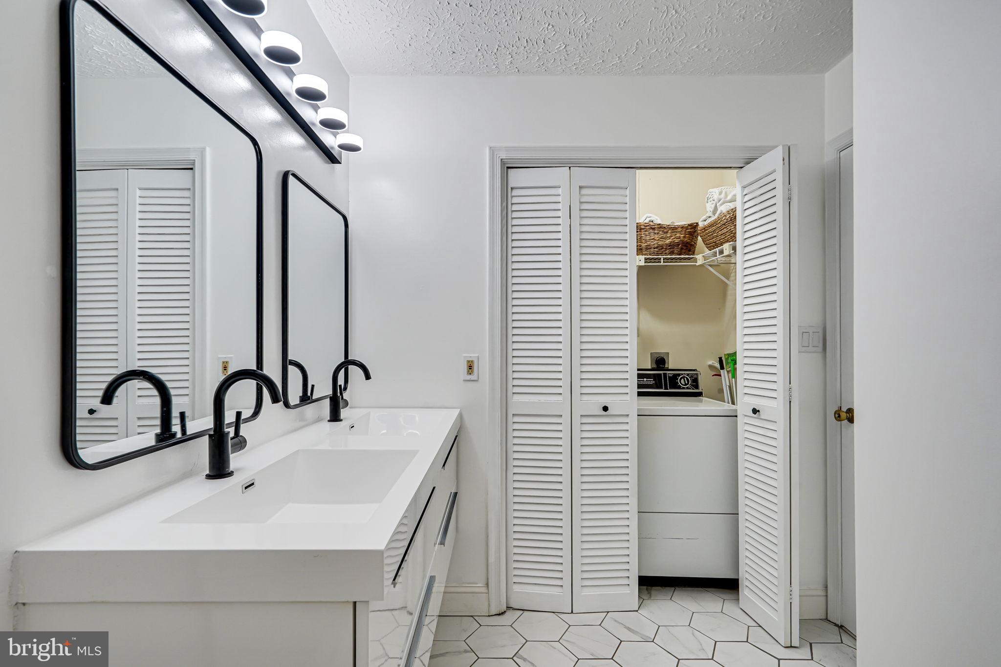 2237 Hunter's Run Drive, Unit 2237 Reston, VA 20191 - Photo 18 of 29