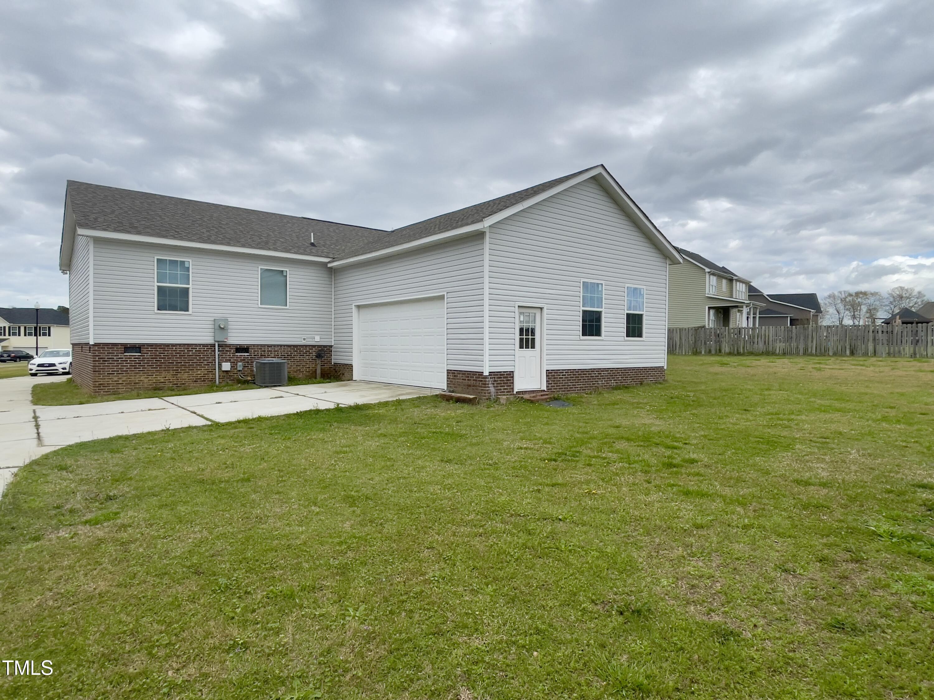 69 Vic McLeod Court Coats, NC 27521 - Photo 16 of 23 IMG_8021