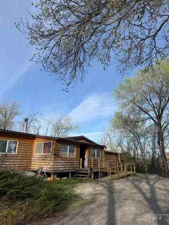 $325,000 | 2934 East Little Basin Road, King Hill, ID 83633