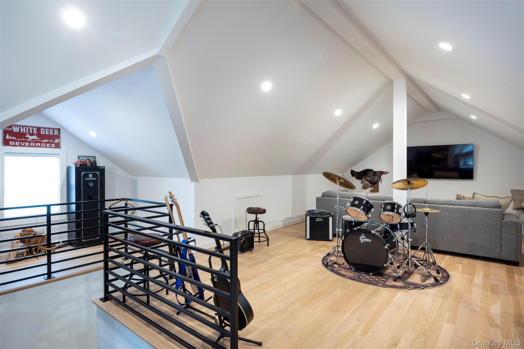 367 South Road Cairo, NY 12473 - Photo 19 of 43 a view of a room with gym equipment