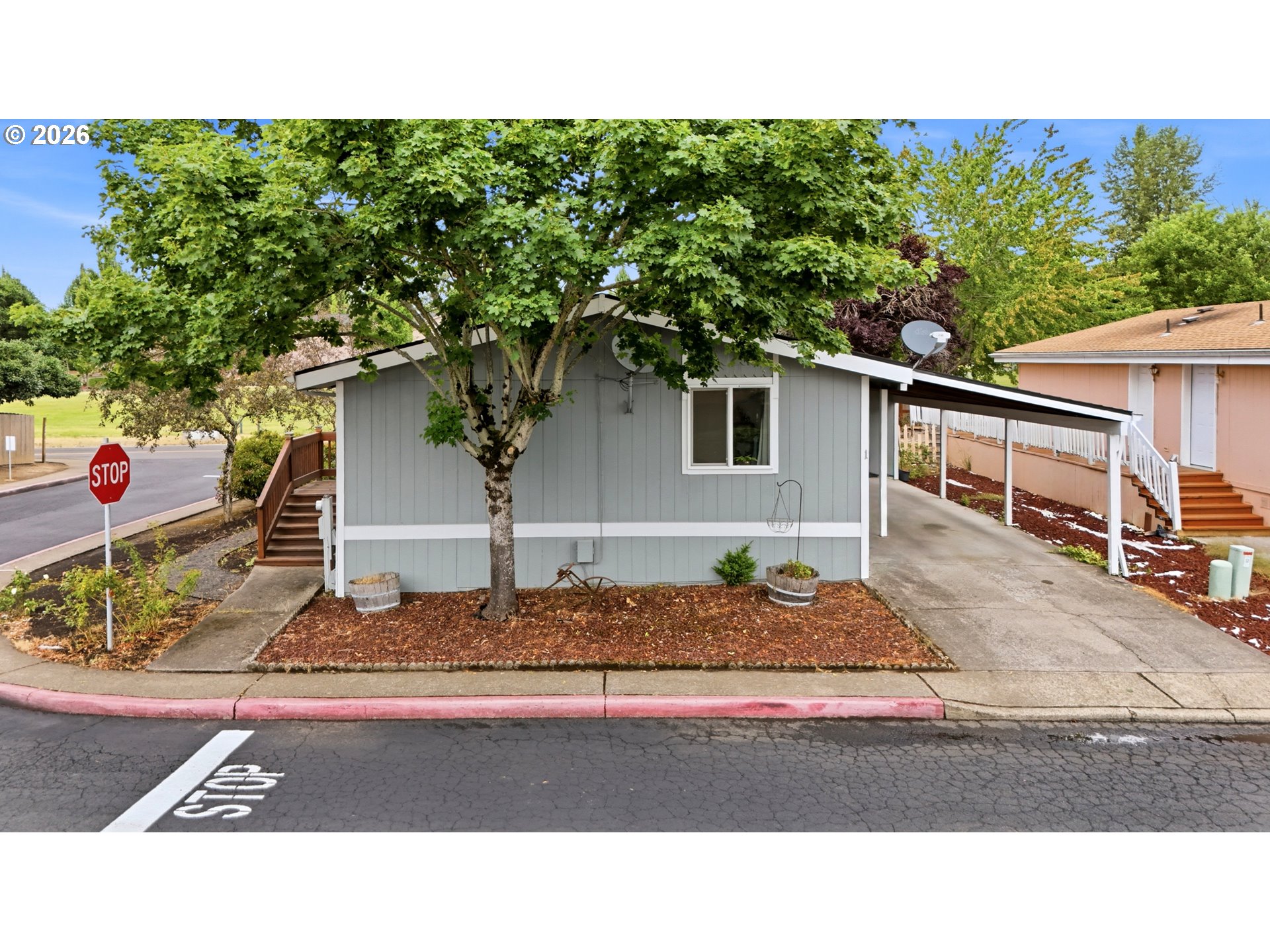 1949 Southeast Palmquist Road Gresham, OR 97080 - Photo 2 of 34
