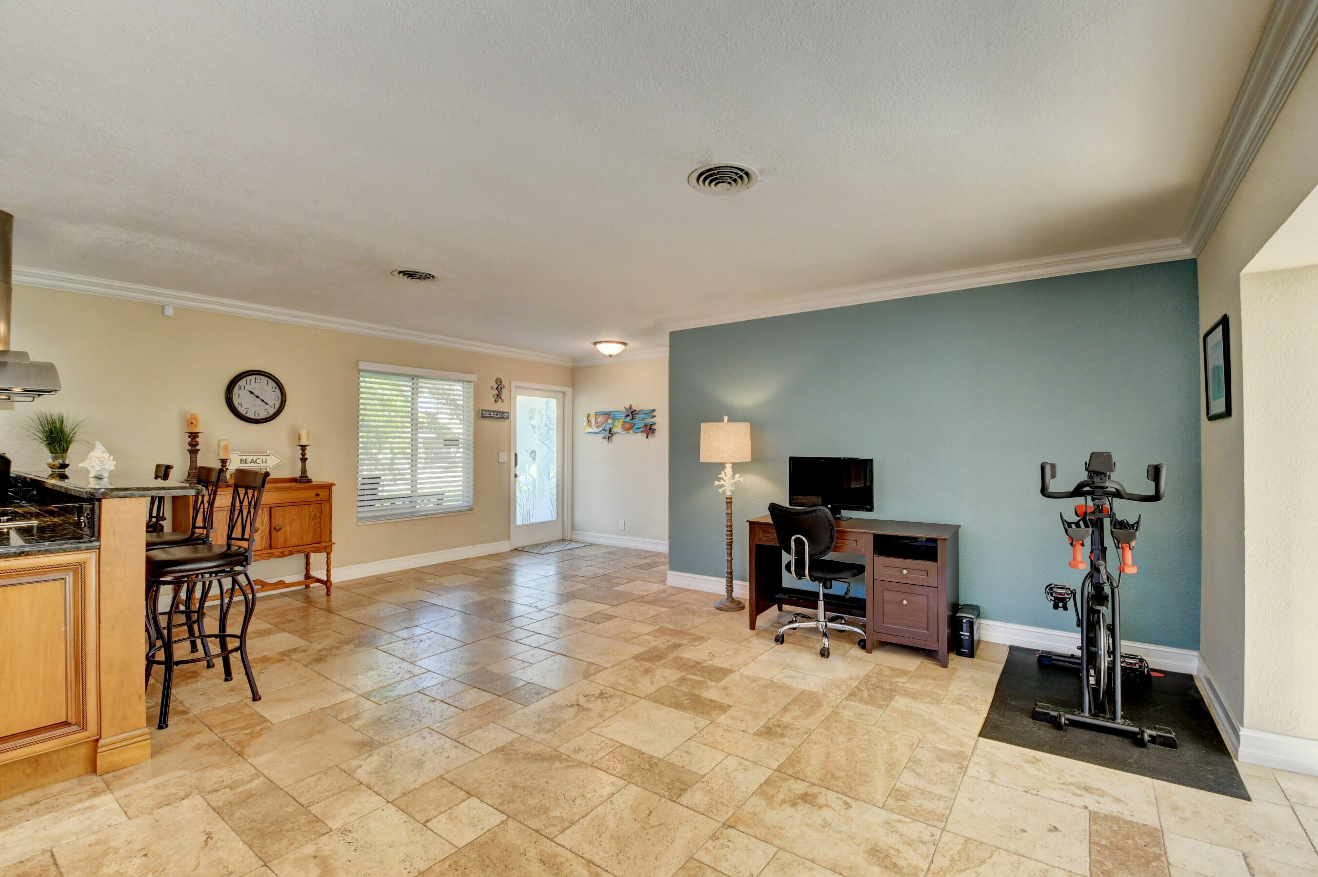 780 Southwest 5th Street Boca Raton, FL 33486 - Photo 8 of 28 Living Area