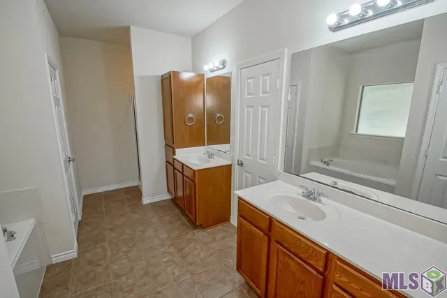 $259,900 | 26351 Avoyelles Avenue, Denham Springs, LA 70726