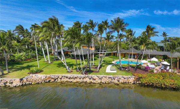 $45,000,000 | 6 Riverview Road, Jupiter Island, FL 33455