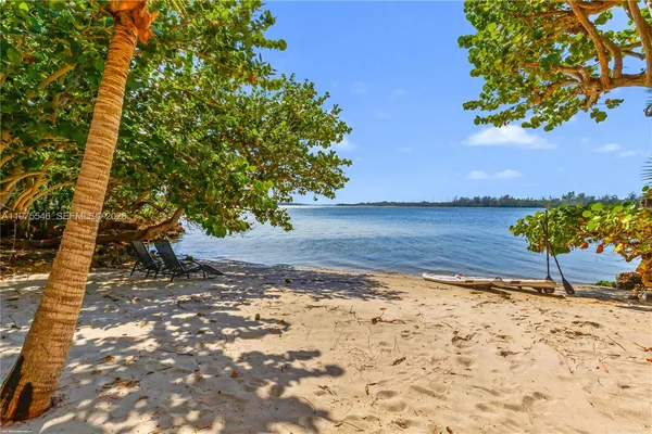 $45,000,000 | 6 Riverview Road, Jupiter Island, FL 33455