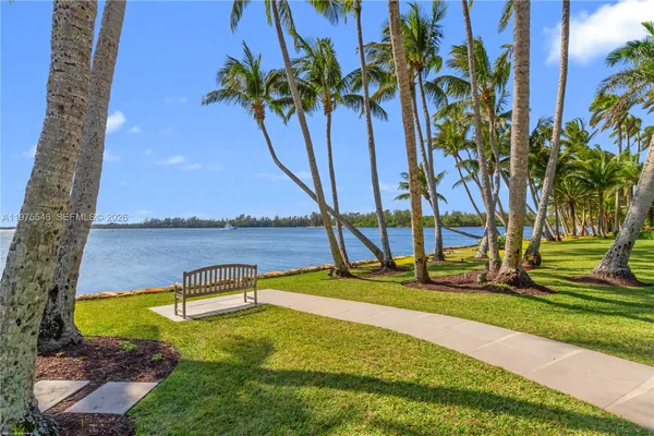 $45,000,000 | 6 Riverview Road, Jupiter Island, FL 33455