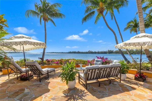 $45,000,000 | 6 Riverview Road, Jupiter Island, FL 33455