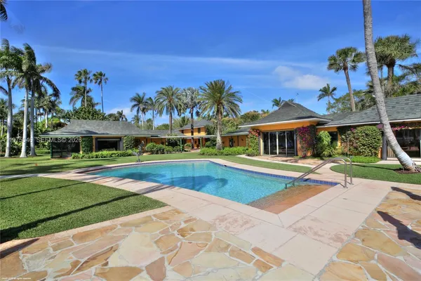 $45,000,000 | 6 Riverview Road, Jupiter Island, FL 33455