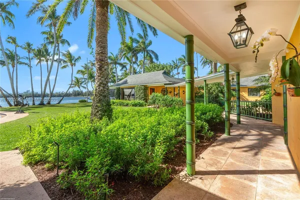 $45,000,000 | 6 Riverview Road, Jupiter Island, FL 33455