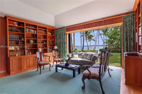 $45,000,000 | 6 Riverview Road, Jupiter Island, FL 33455