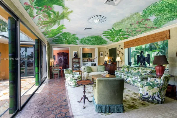 $45,000,000 | 6 Riverview Road, Jupiter Island, FL 33455