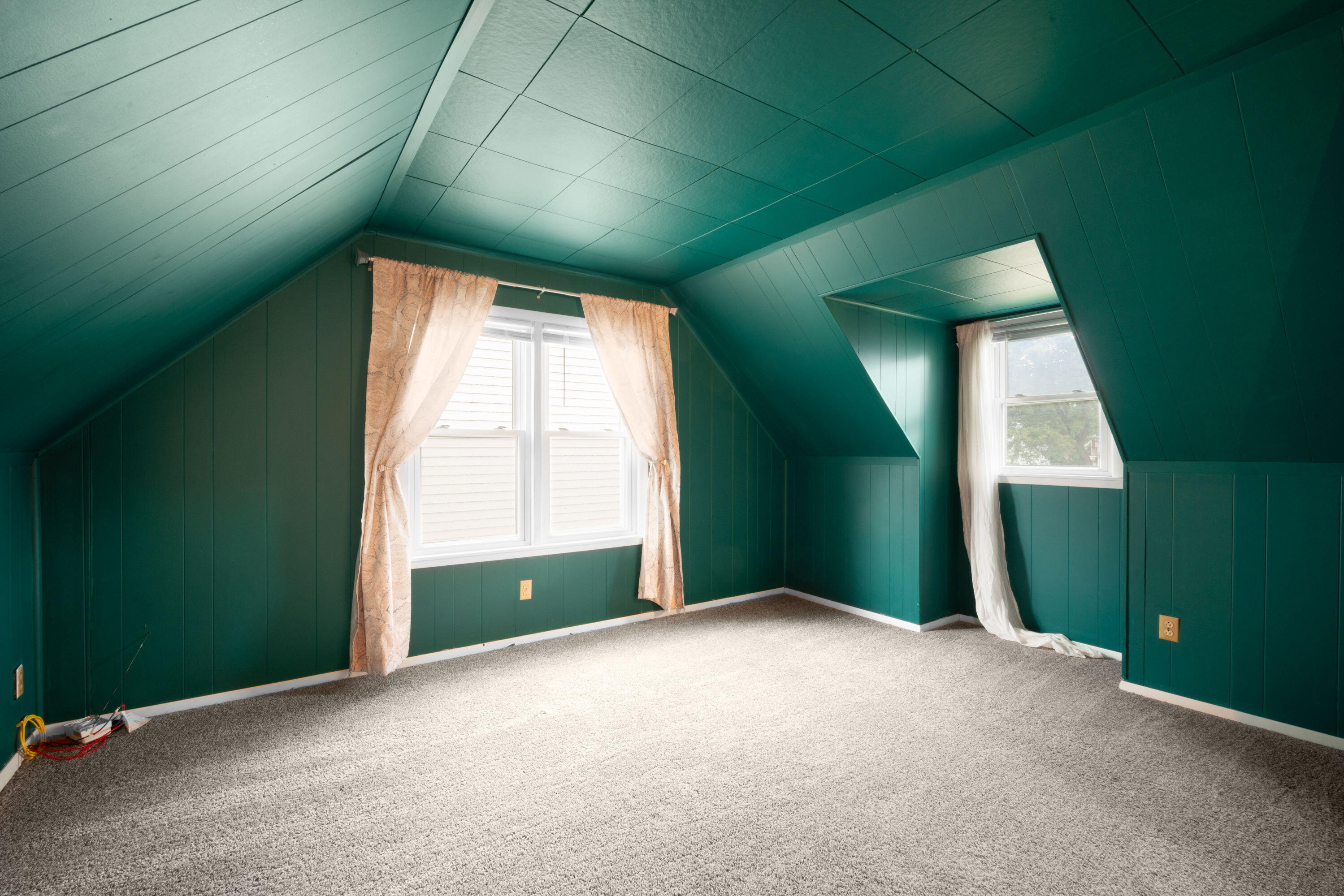 8123 West Townsend Street Milwaukee, WI 53222 - Photo 15 of 19 Master Bedroom