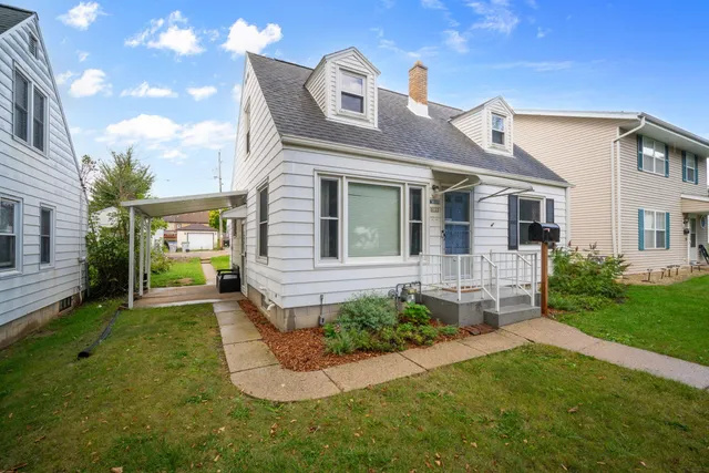 $195,000 | 8123 West Townsend Street, Milwaukee, WI 53222