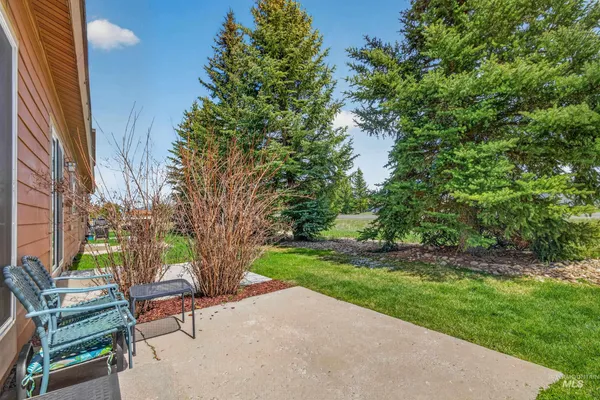 $375,000 | 26 Mangum Circle, Unit 5, Donnelly, ID 83615