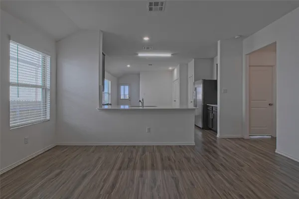 $1,600 | 505 Greatest Gift Way, Jarrell, TX 76537