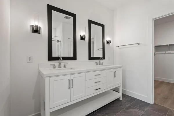 $2,350 | 3504 Clover Leaf Lane, Sherman, TX 75092