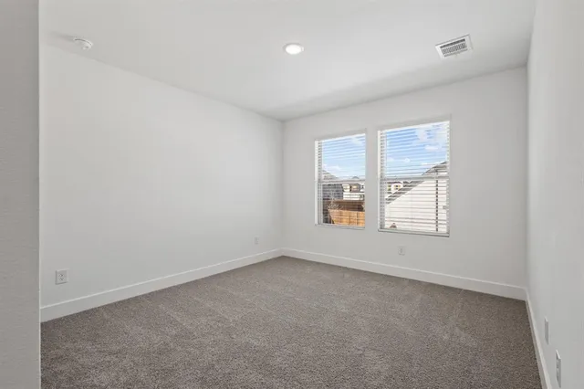 $2,490 | 3504 Clover Leaf Lane, Sherman, TX 75092