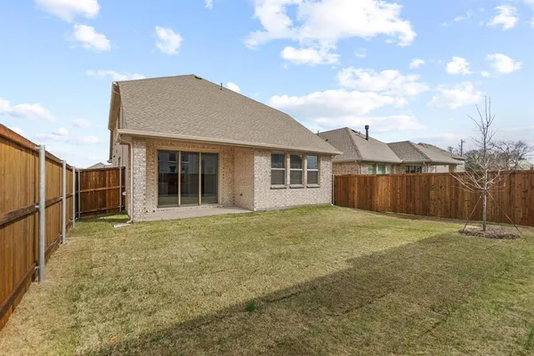 $2,350 | 3504 Clover Leaf Lane, Sherman, TX 75092