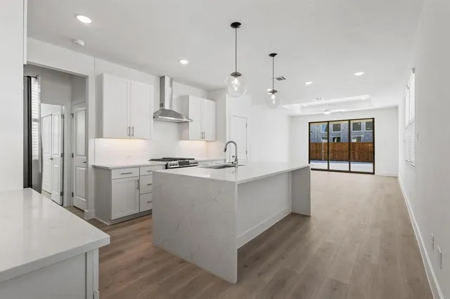 $2,490 | 3504 Clover Leaf Lane, Sherman, TX 75092