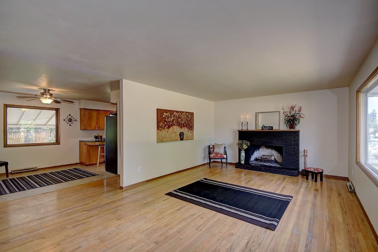 804 South Bowdish Road Spokane Valley, WA 99206 - Photo 2 of 20
