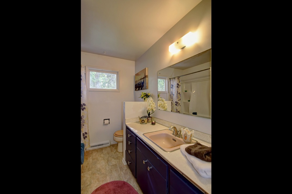 804 South Bowdish Road Spokane Valley, WA 99206 - Photo 13 of 20