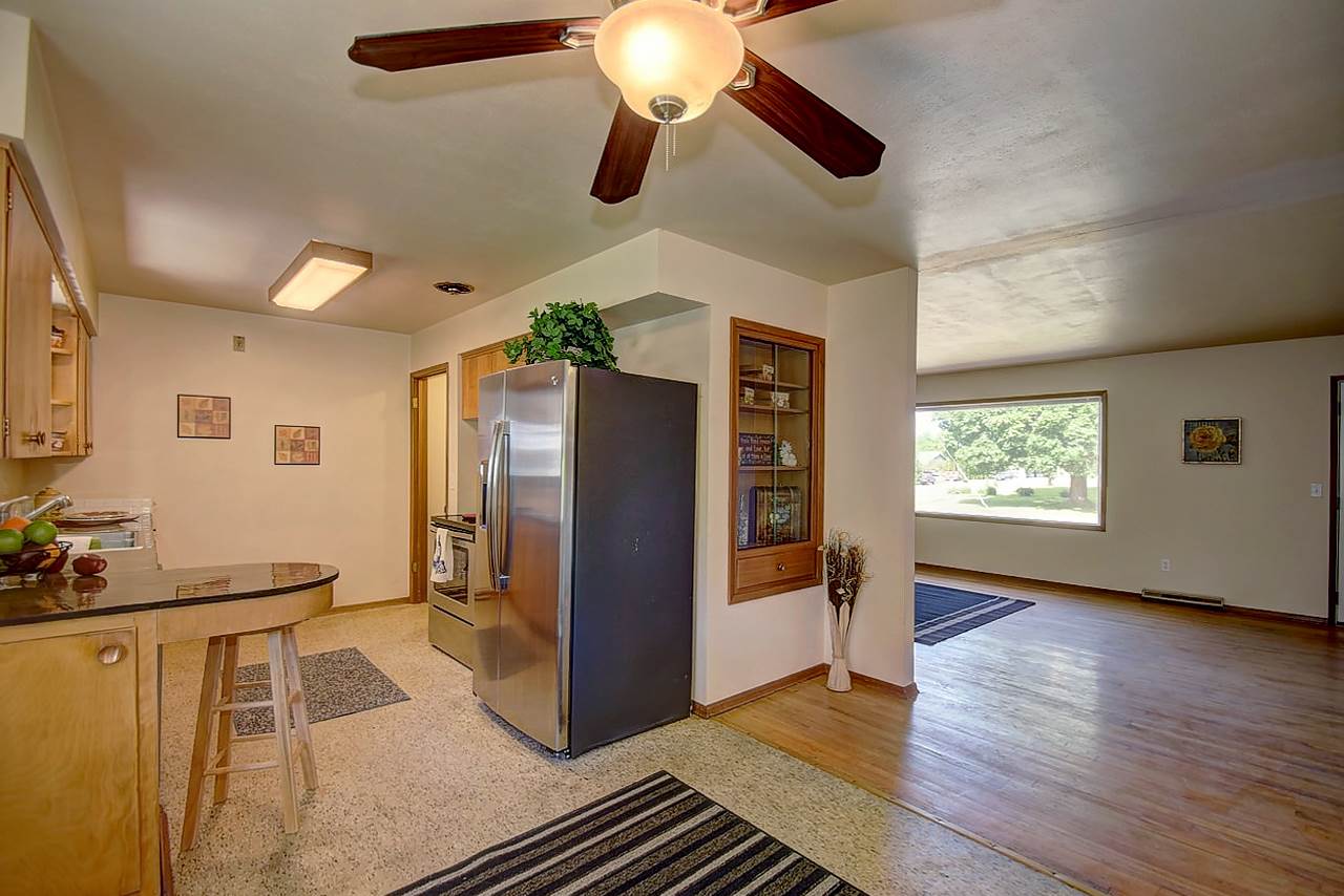 804 South Bowdish Road Spokane Valley, WA 99206 - Photo 6 of 20