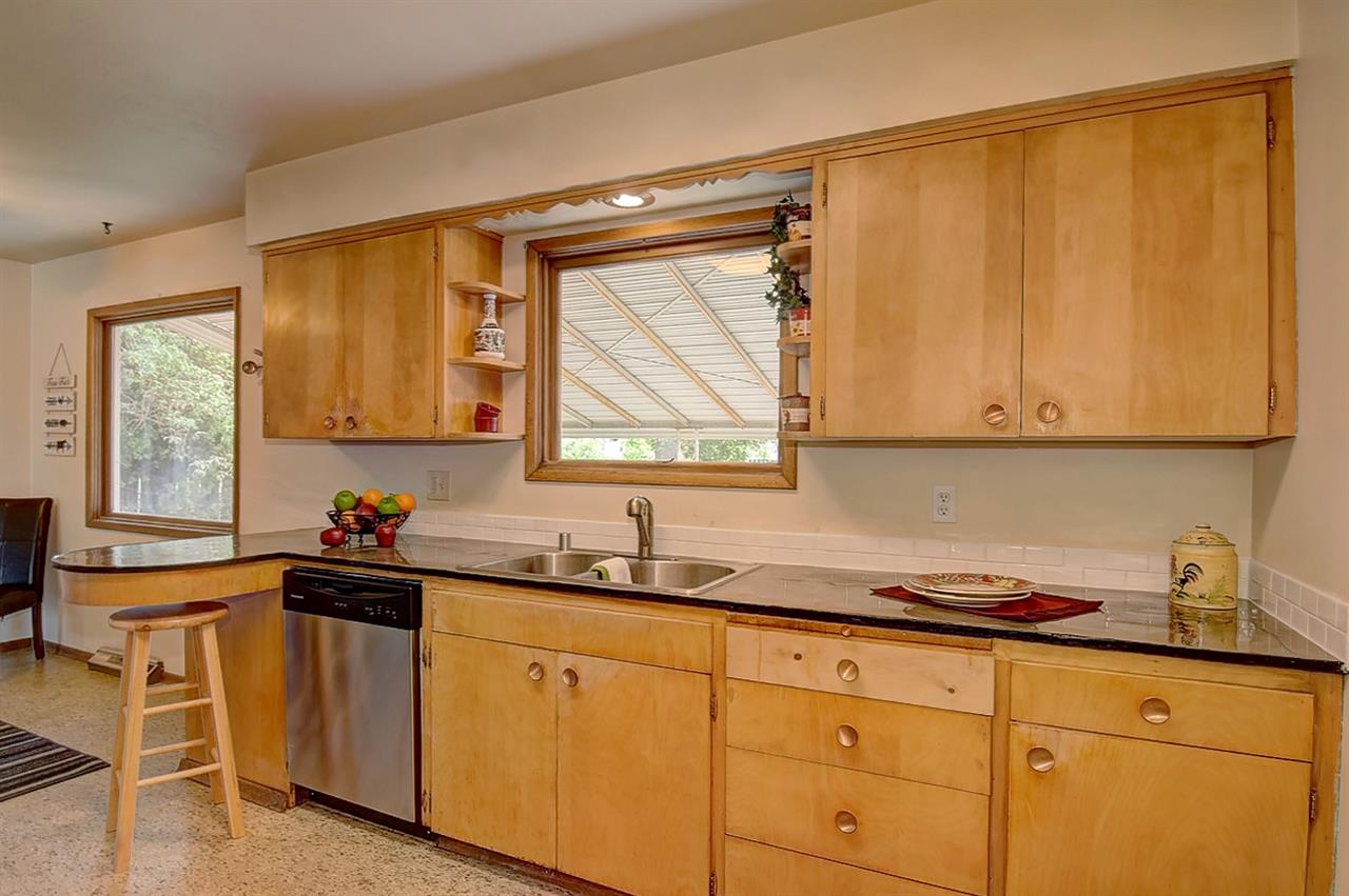 804 South Bowdish Road Spokane Valley, WA 99206 - Photo 8 of 20