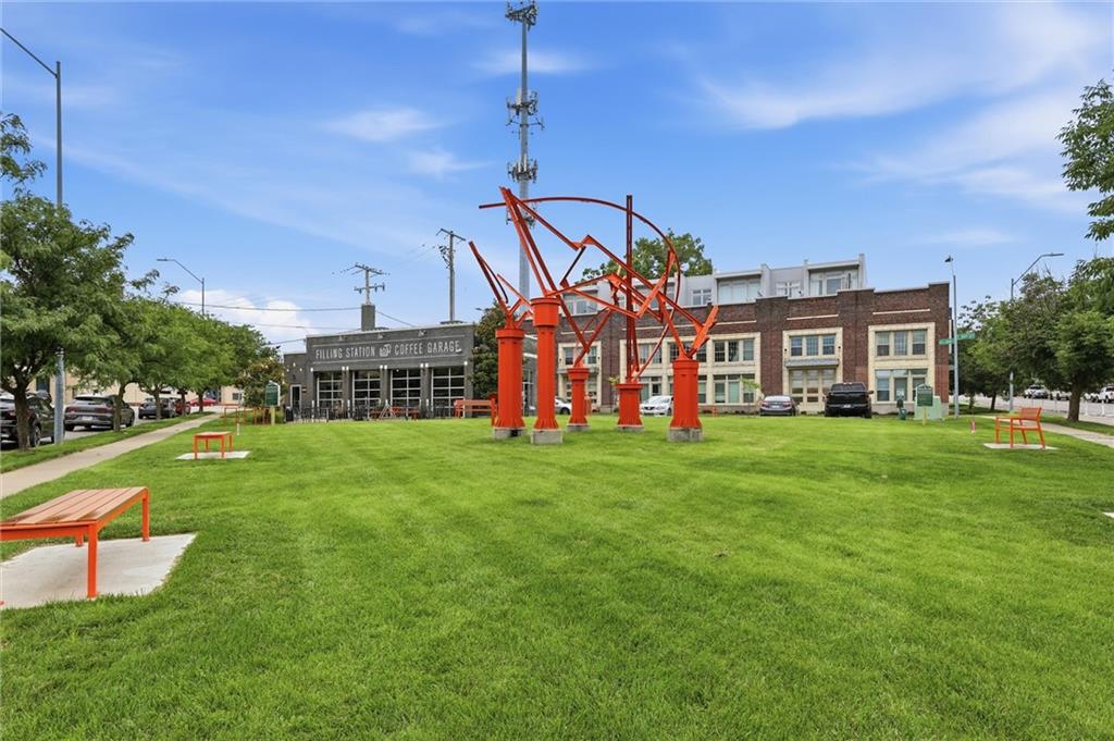 3001 Gillham Road, Unit 206 Kansas City, MO 64108 - Photo 34 of 45