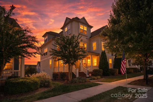 $785,000 | 2307 Lochview Street, Pineville, NC 28134