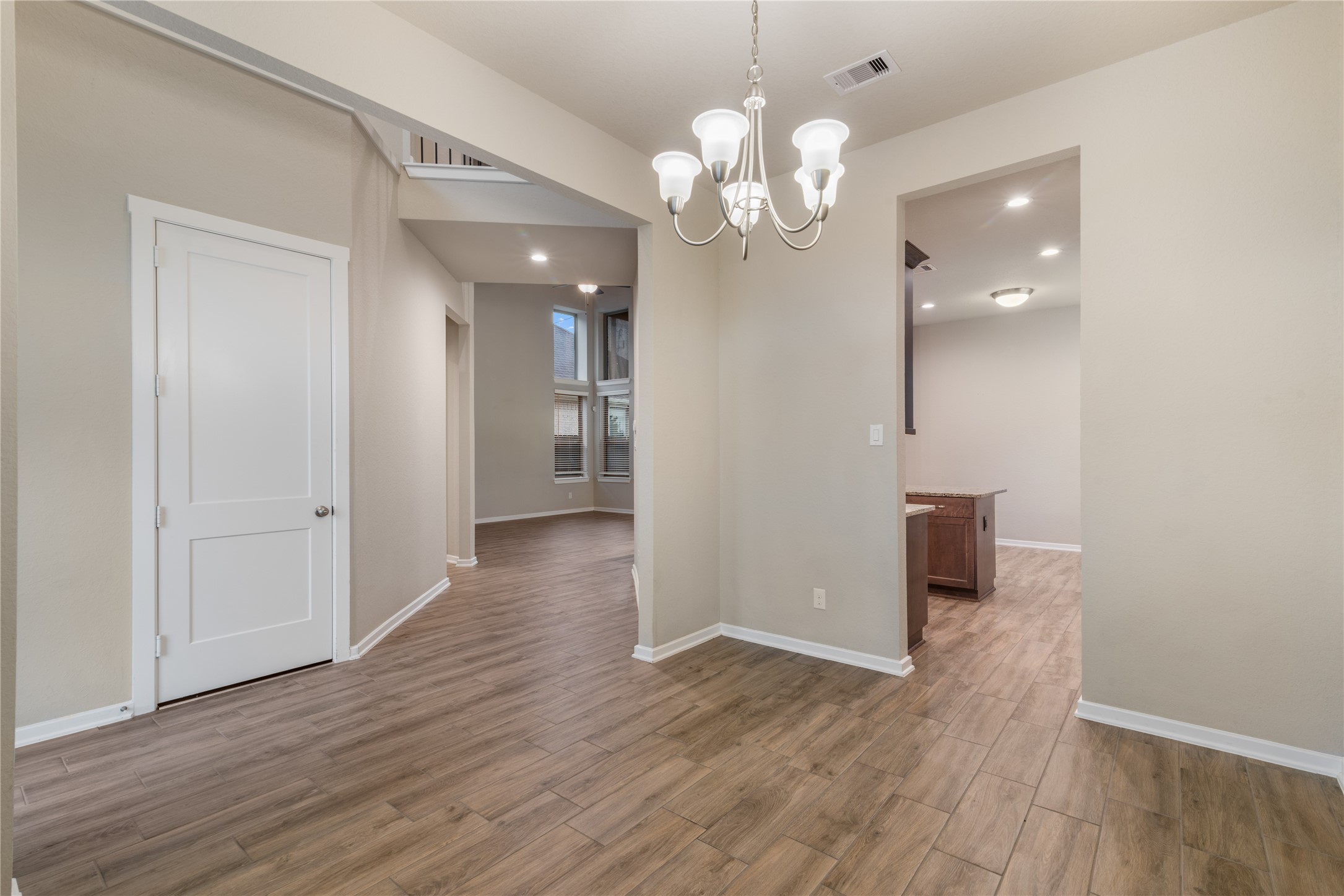 4702 Primrose Valley Lane Fulshear, TX 77441 - Photo 7 of 37