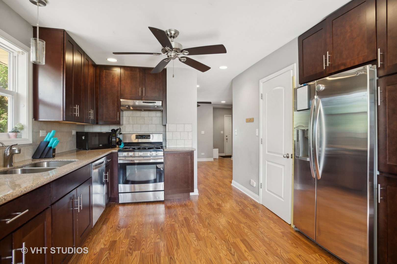6N175 Virginia Road Roselle, IL 60172 - Photo 5 of 16 Gallery Image 5