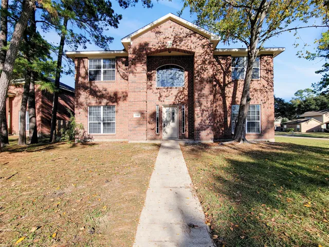 $2,195 | 11902 Cottonwood Lane, Cypress, TX 77429