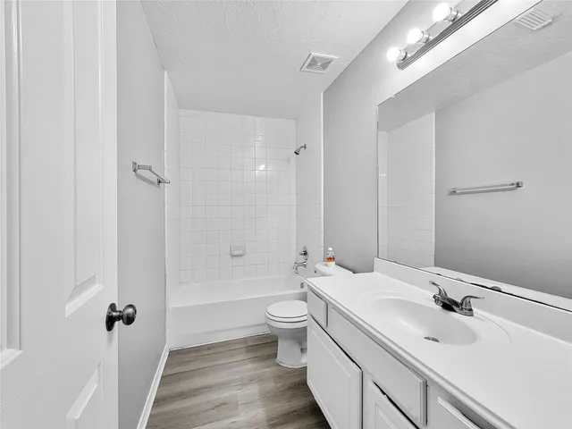 $2,195 | 11902 Cottonwood Lane, Cypress, TX 77429