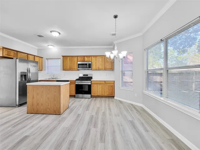 $2,195 | 11902 Cottonwood Lane, Cypress, TX 77429