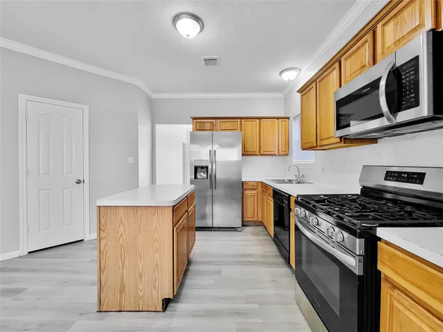 $2,195 | 11902 Cottonwood Lane, Cypress, TX 77429