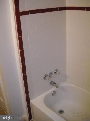 4002 Brookhill Road Baltimore, MD 21215 - Photo 9 of 15 Bath #1