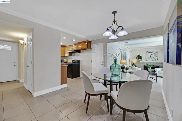 $1,300,000 | 4061 Holland Drive, Pleasanton, CA 94588