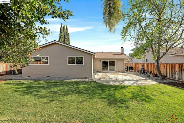 $1,300,000 | 4061 Holland Drive, Pleasanton, CA 94588