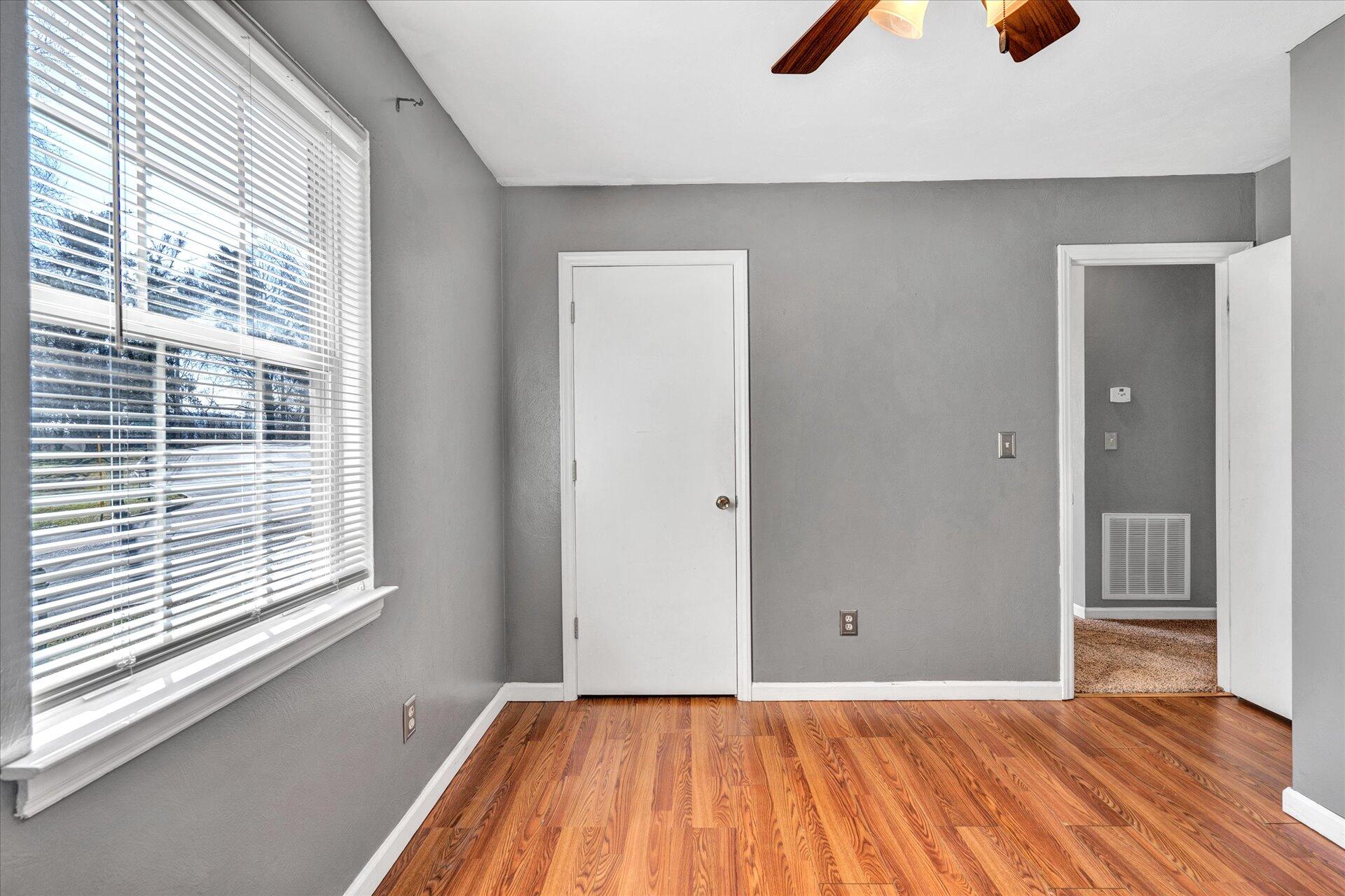 2604 Shull Road Northeast Roanoke, VA 24012 - Photo 15 of 21 15-DSC0243