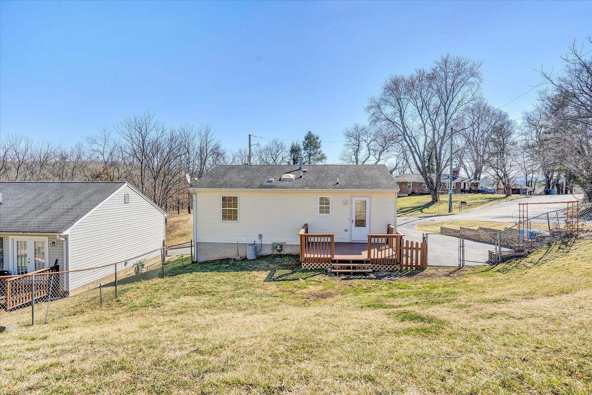 2604 Shull Road Northeast Roanoke, VA 24012 - Photo 21 of 21 21-DSC0198